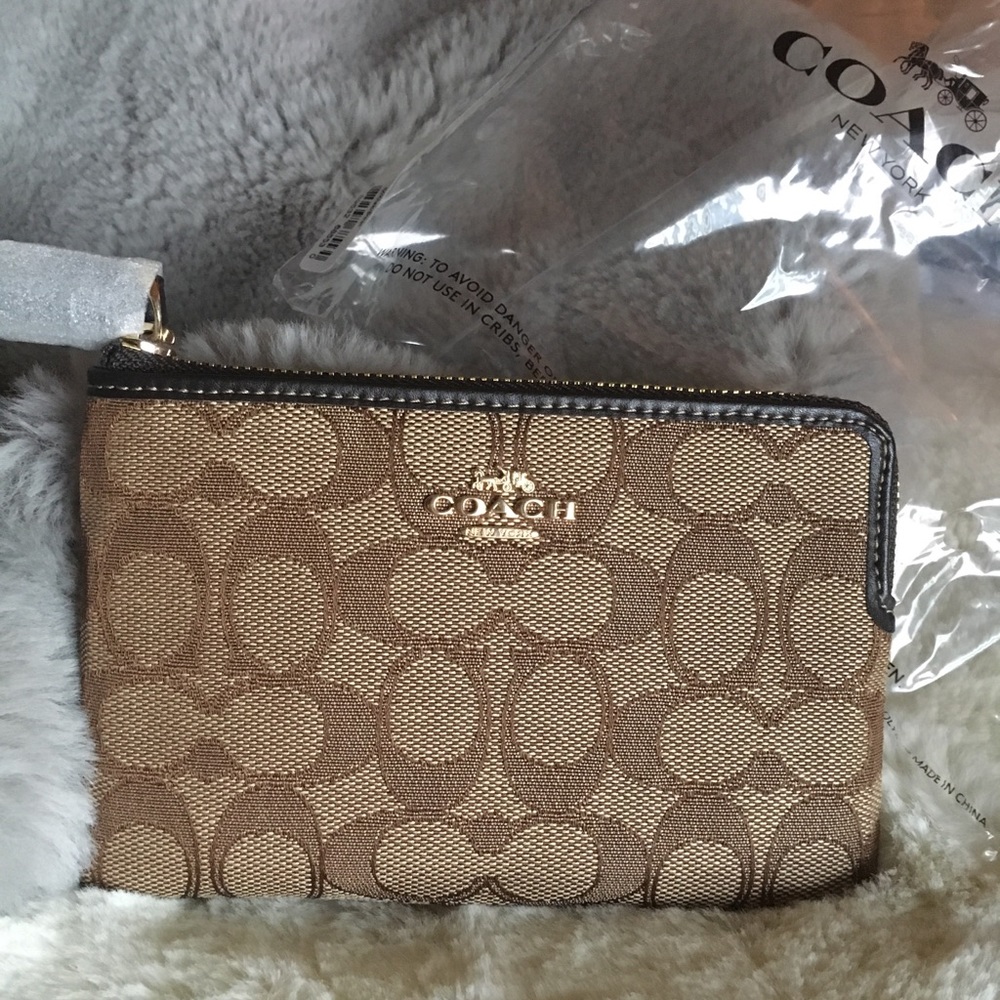 Coach Wristlet new with tags! Christmas gift!